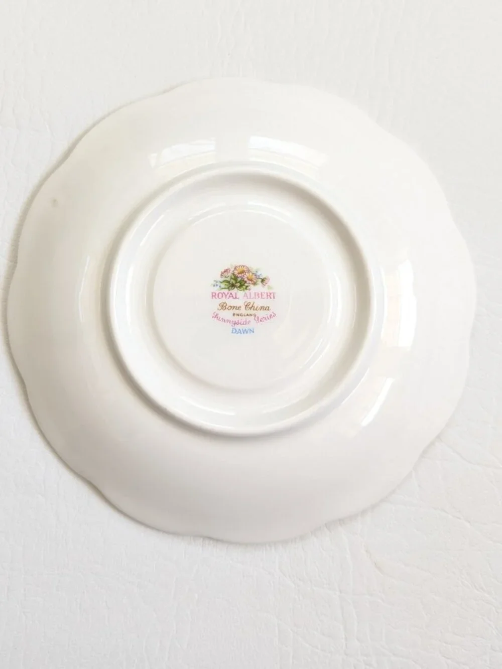 Royal Albert Sunnyside Series Dawn Teacup & Saucer English Fine Bone China